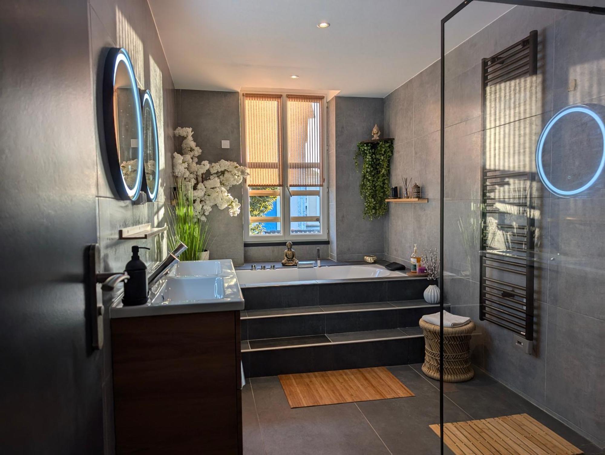 Le Spa - Villa Valmy - Hypercentre - Gare Sncf Montluçon Eksteriør bilde
